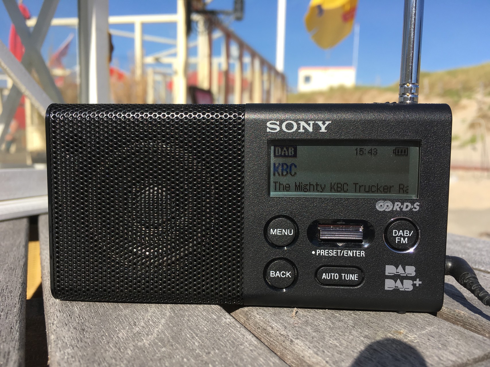 Sony XDRP1DBP Neues Taschenradio für DAB+ und UKW RadioBlog.eu
